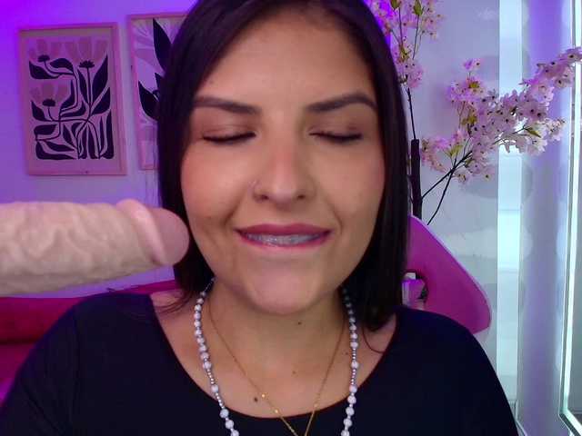 Ahilin-luther live cam on BongaCams