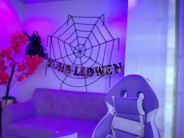 Ahilin-luther live cam on BongaCams