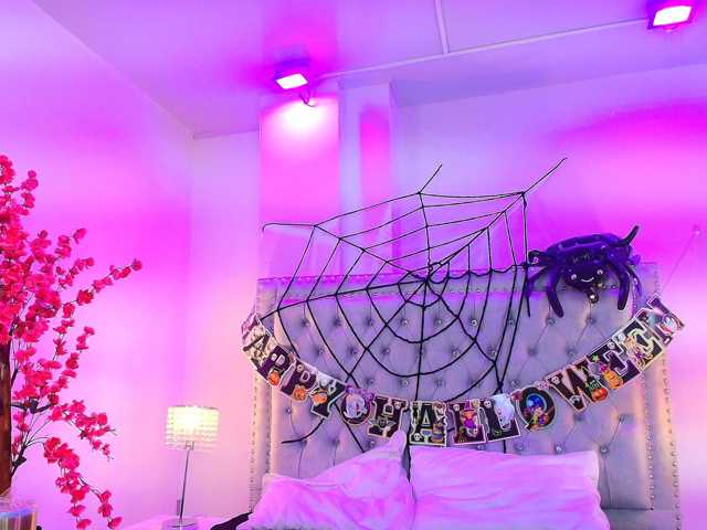 Ahilin-luther live cam on BongaCams