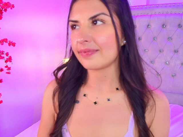 Ahilin-luther live cam on BongaCams