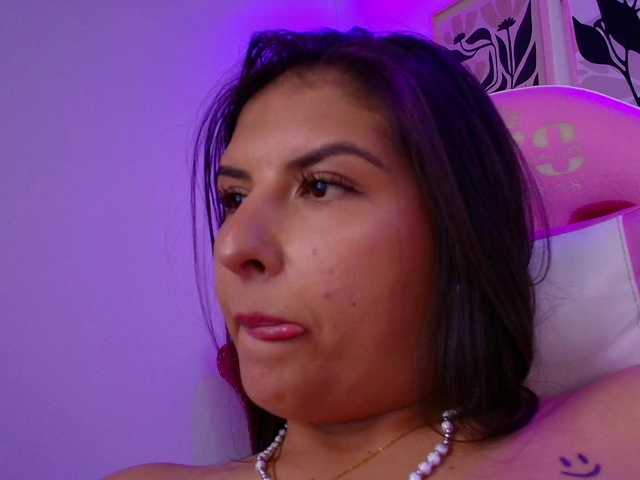 Ahilin-luther live cam on BongaCams