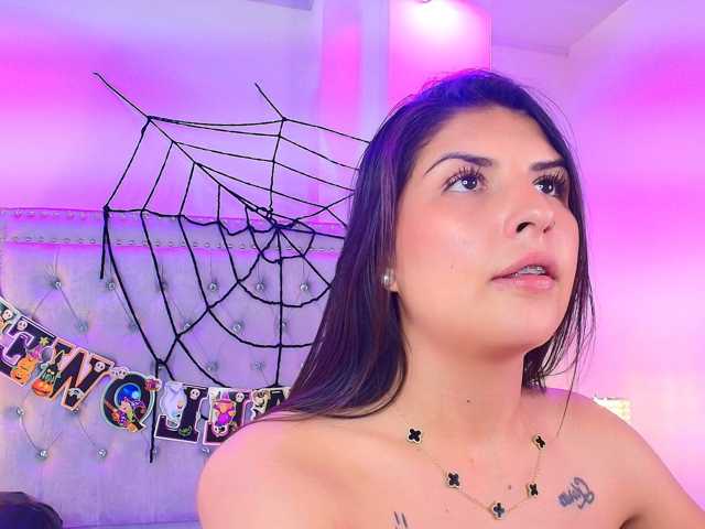 Ahilin-luther live cam on BongaCams