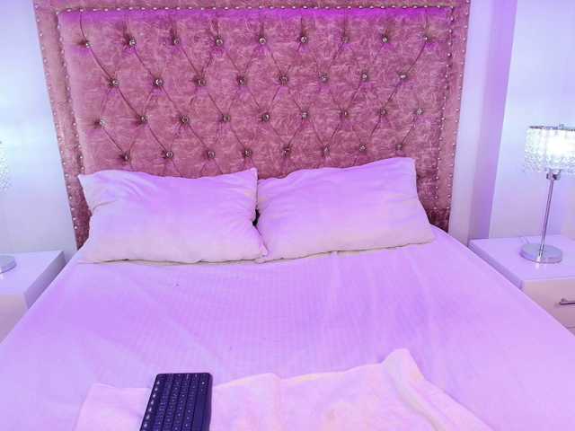 Ahilin-luther live cam on BongaCams