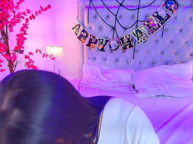 Ahilin-luther live cam on BongaCams