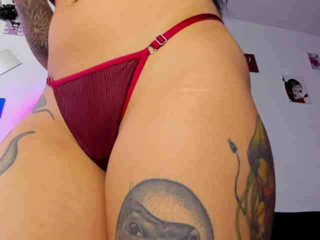 CleoMoonnude webcam