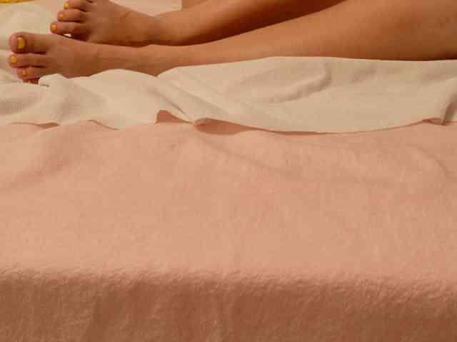 Starfeet's cam show statistics and live stream