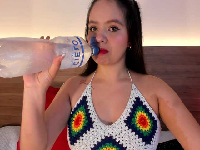 thamiina live cam on BongaCams