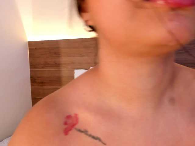 thamiina live cam on BongaCams