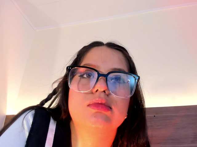 thamiina live cam on BongaCams