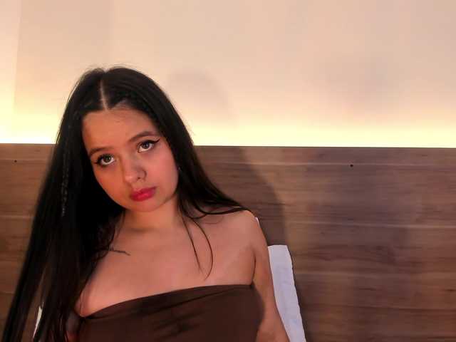 thamiina live cam on BongaCams