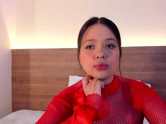 thamiina live cam on BongaCams