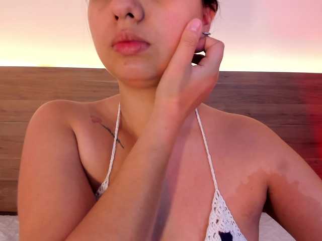 thamiina live cam on BongaCams