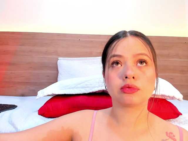 thamiina live cam on BongaCams