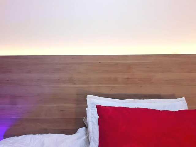 thamiina's BongaCams show and profile