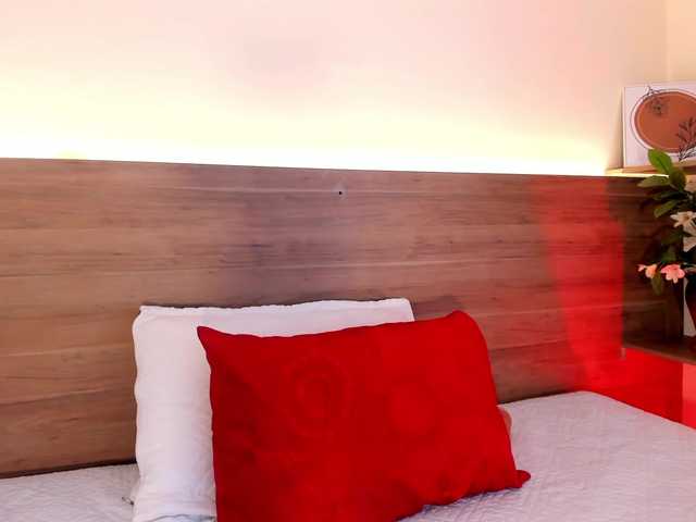 thamiina live webcam show