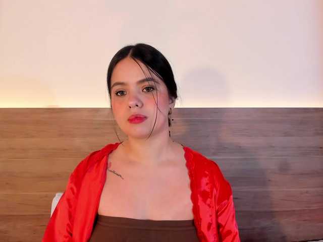 thamiina live cam on BongaCams
