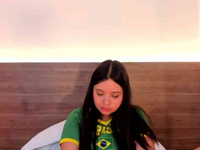 thamiina webcam