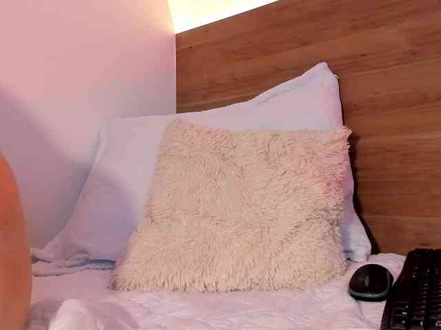 thamiina webcam