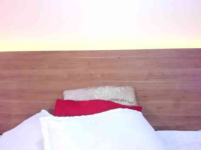 thamiina webcam