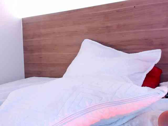 thamiina webcam