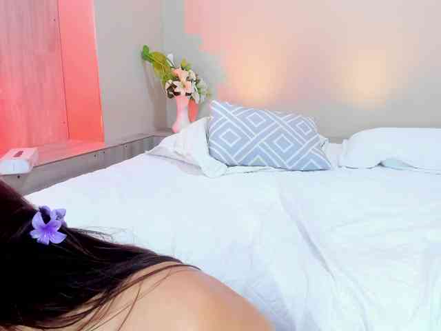 thamiina webcam