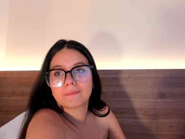thamiina webcam