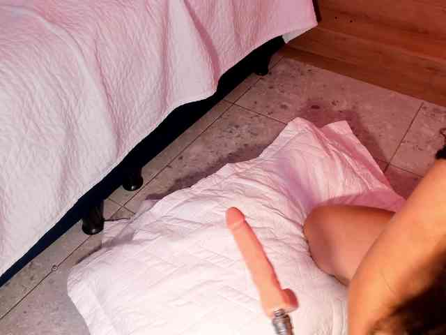 thamiina webcam