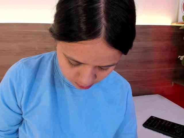 thamiina webcam