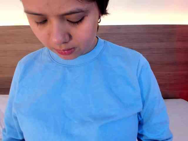 thamiina webcam