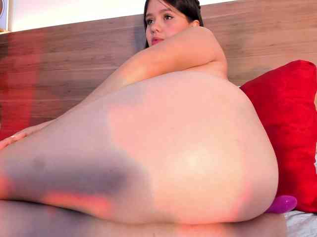 thamiina webcam