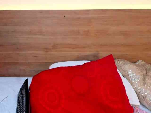 thamiina webcam