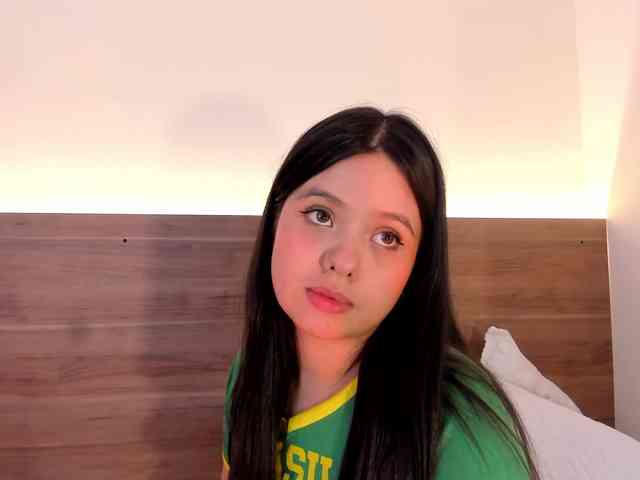 thamiina webcam
