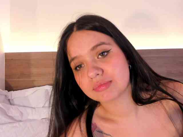 thamiina webcam