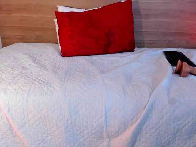 thamiina webcam