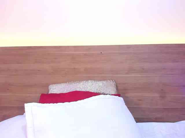 thamiina webcam