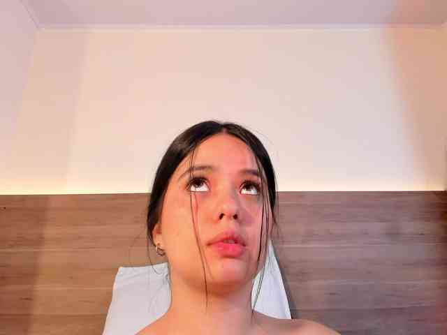 thamiina webcam
