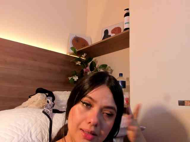 thamiina webcam