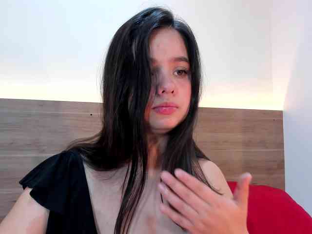 thamiina webcam