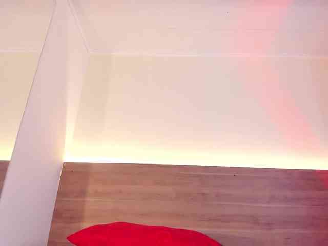 thamiina webcam