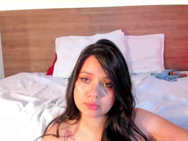 thamiina webcam