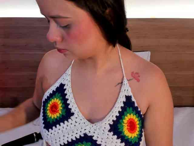 thamiina webcam