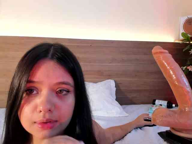thamiina webcam