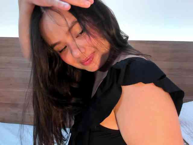 thamiina webcam