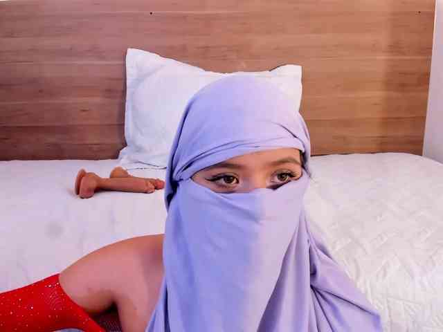 thamiina webcam