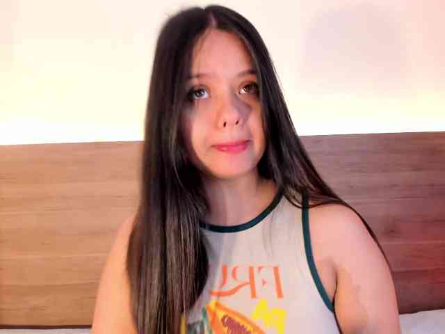 thamiina webcam