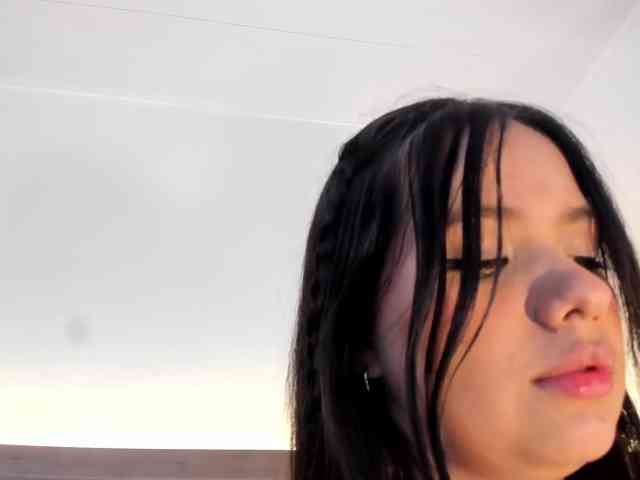 thamiina webcam