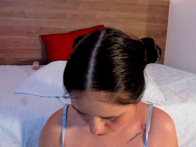 thamiina webcam