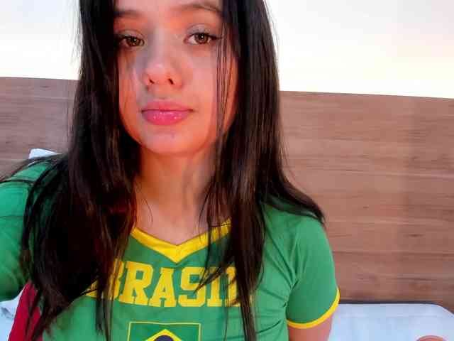 thamiina webcam