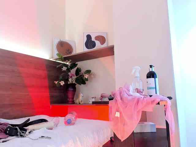 thamiina webcam