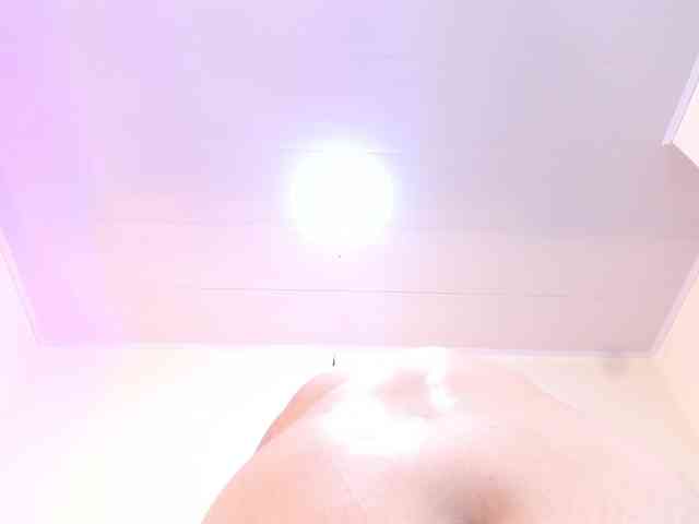 thamiina webcam